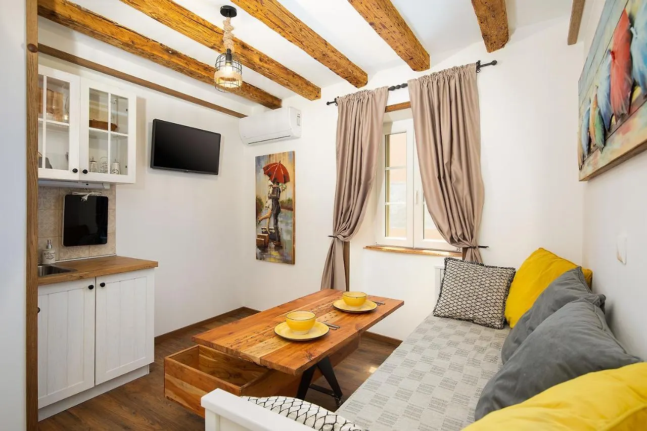 Domus Maximus Apartment Pula Croatia